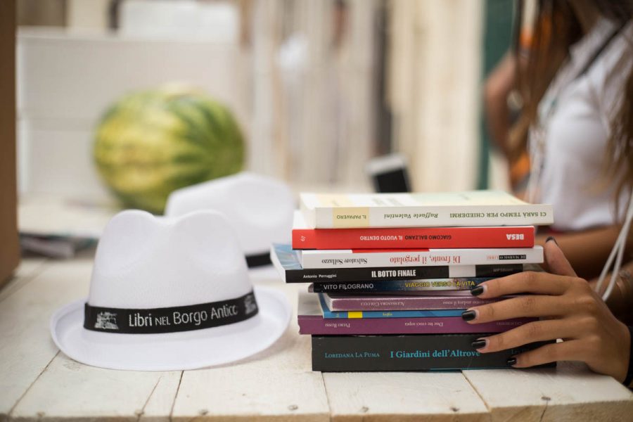 Insieme alle Pro Loco e ai Comuni “Libri nel Borgo Antico” si espande con “Fuori Libri” Insieme alle Pro Loco e ai Comuni “Libri nel Borgo Antico” si espande con “Fuori Libri”