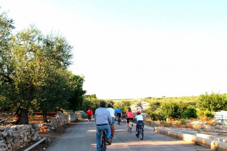 Corato (BA) – GIORNATA NAZIONALE DELLE PRO LOCO 2 GIUGNO 2019: Biciclettata al Dolmen